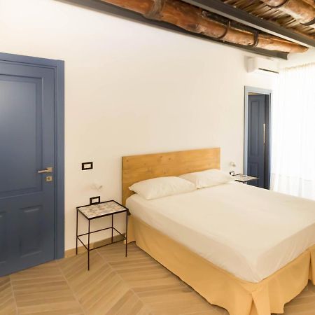 A' Marunnella Bed & Breakfast Наполи Екстериор снимка